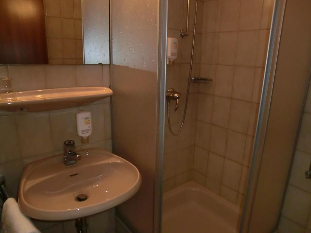 Donauhotel Neu-Ulm ภายนอก รูปภาพ